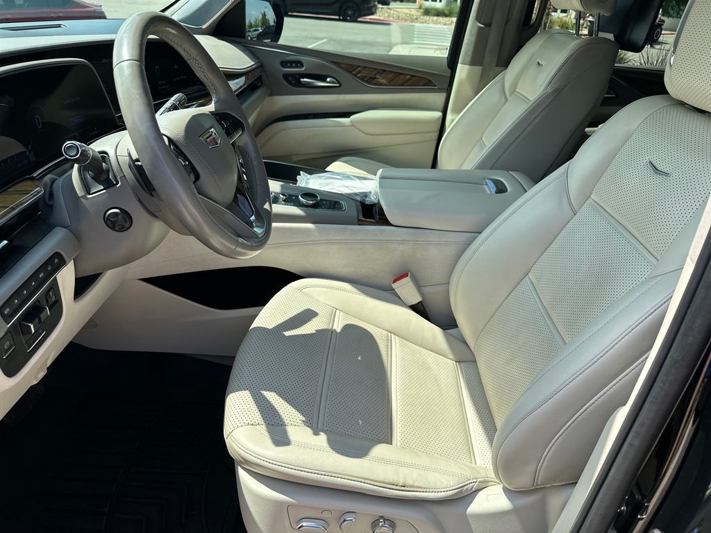 Used Car 2022 Cadillac Escalade  Sport Platinum For Sale Under $70,000 In Austin, Texas