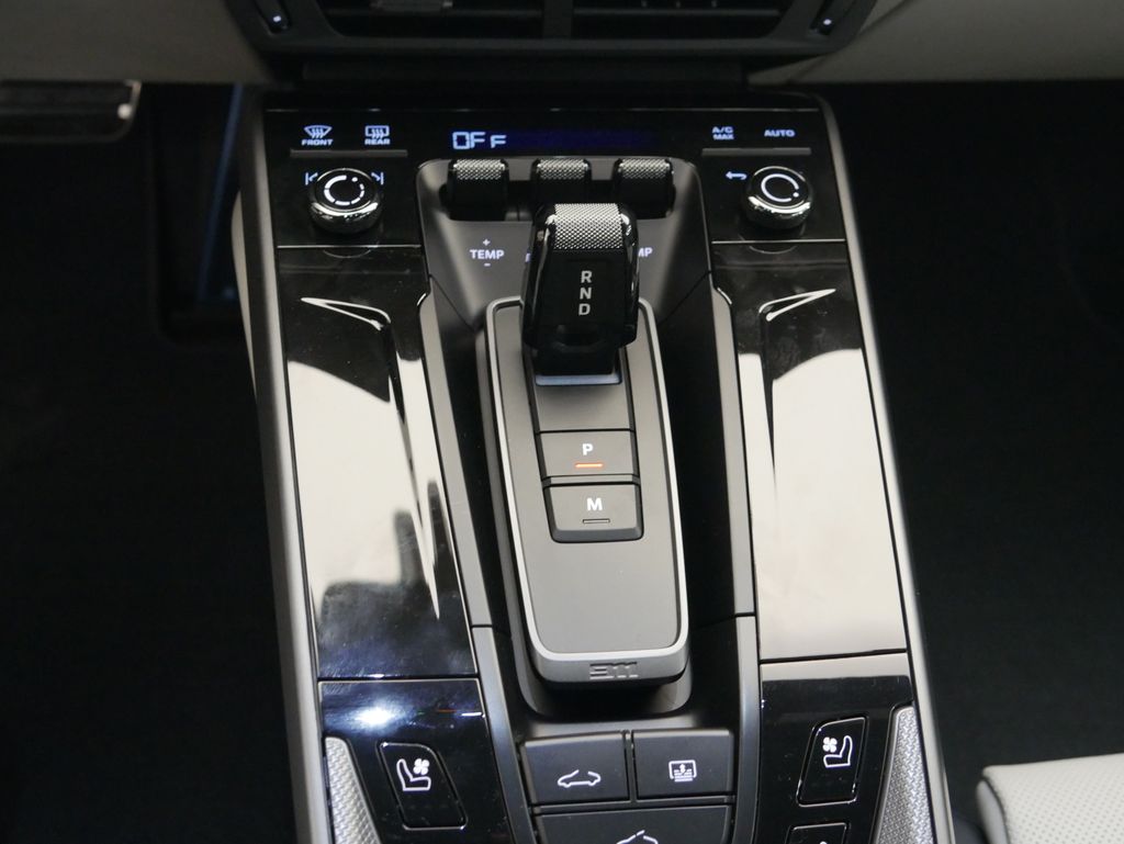 Thumbnail: 2026 Porsche 911 - 28