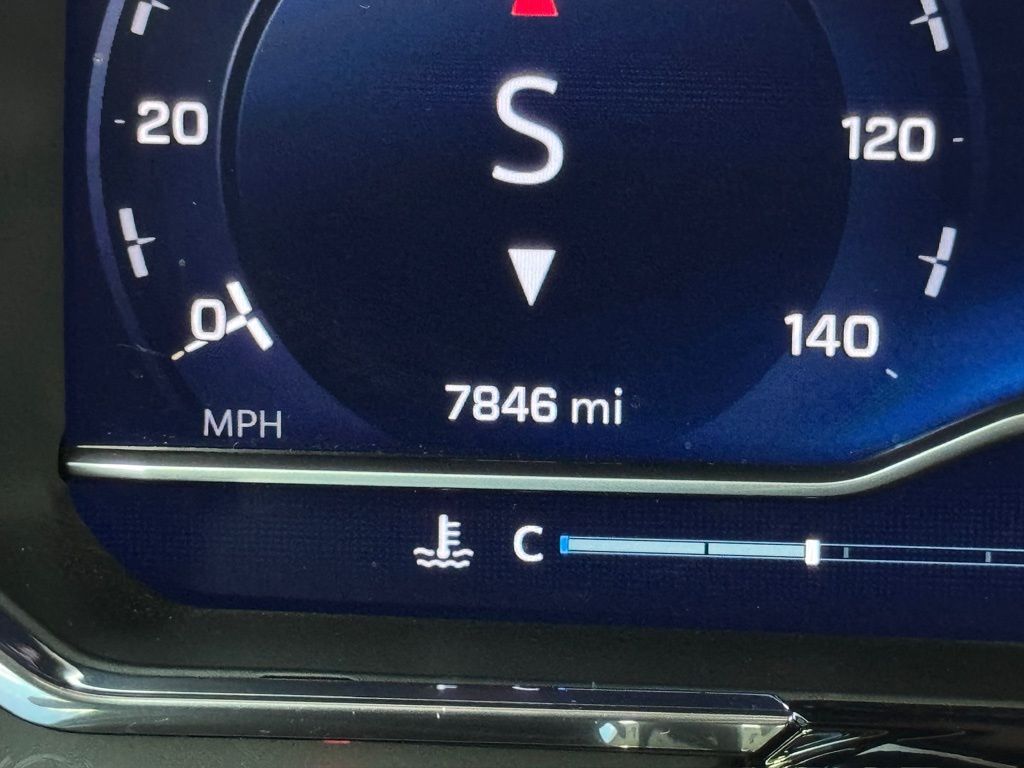 2025 Chevrolet Silverado 1500 LT - 3