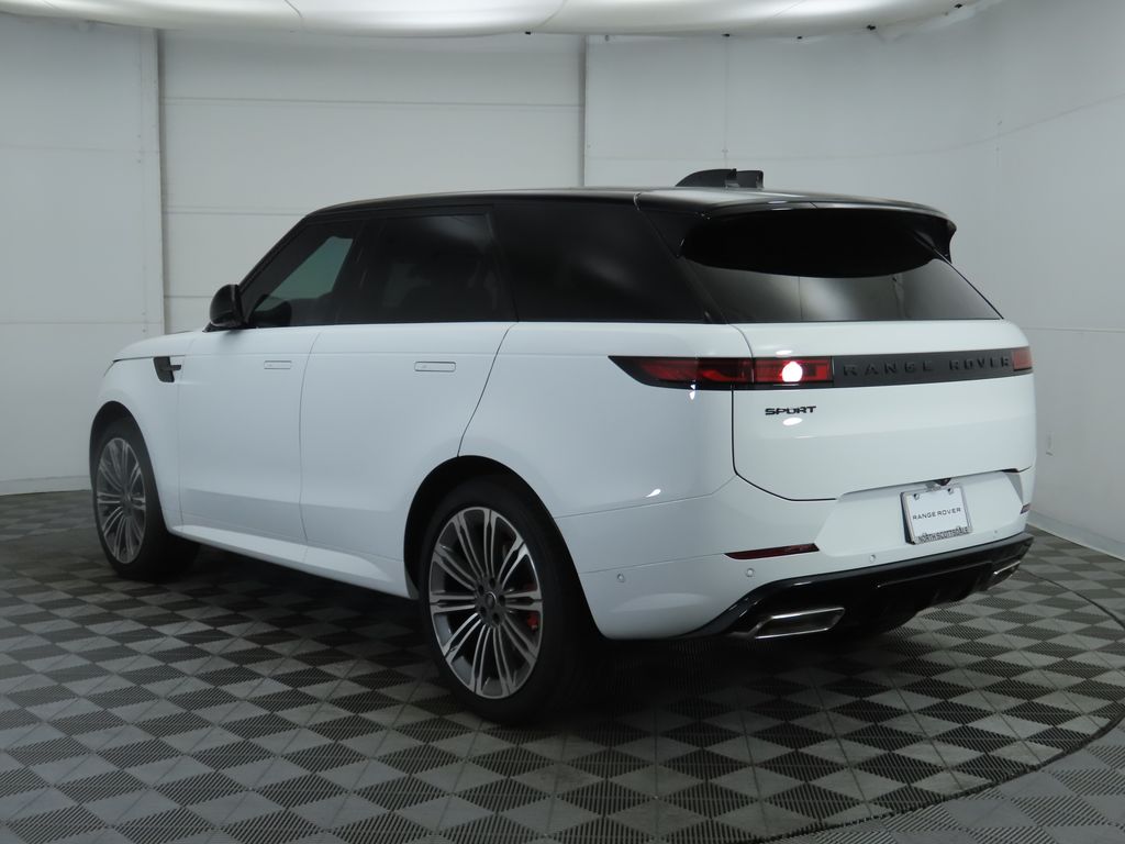 Thumbnail: 2025 Land Rover Range Rover Sport - 7