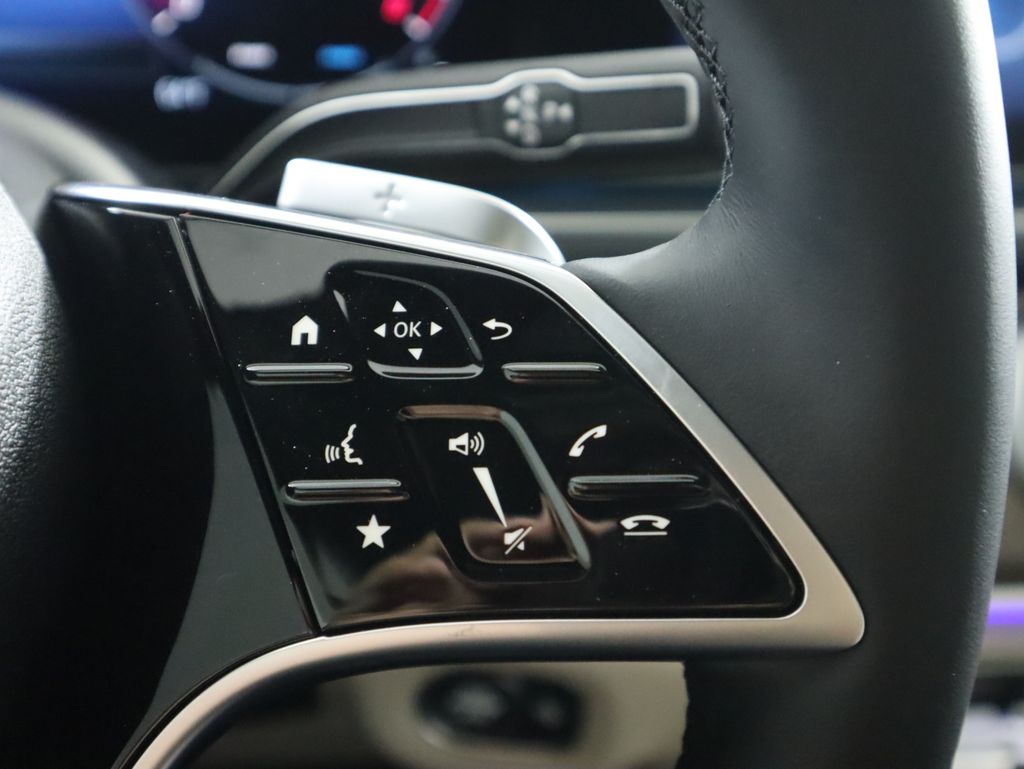 Thumbnail: 2026 Mercedes-Benz GLE - 13