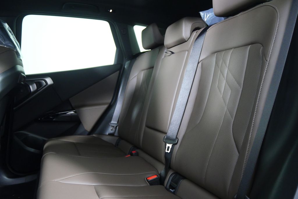 Thumbnail: 2026 BMW X3 - 13