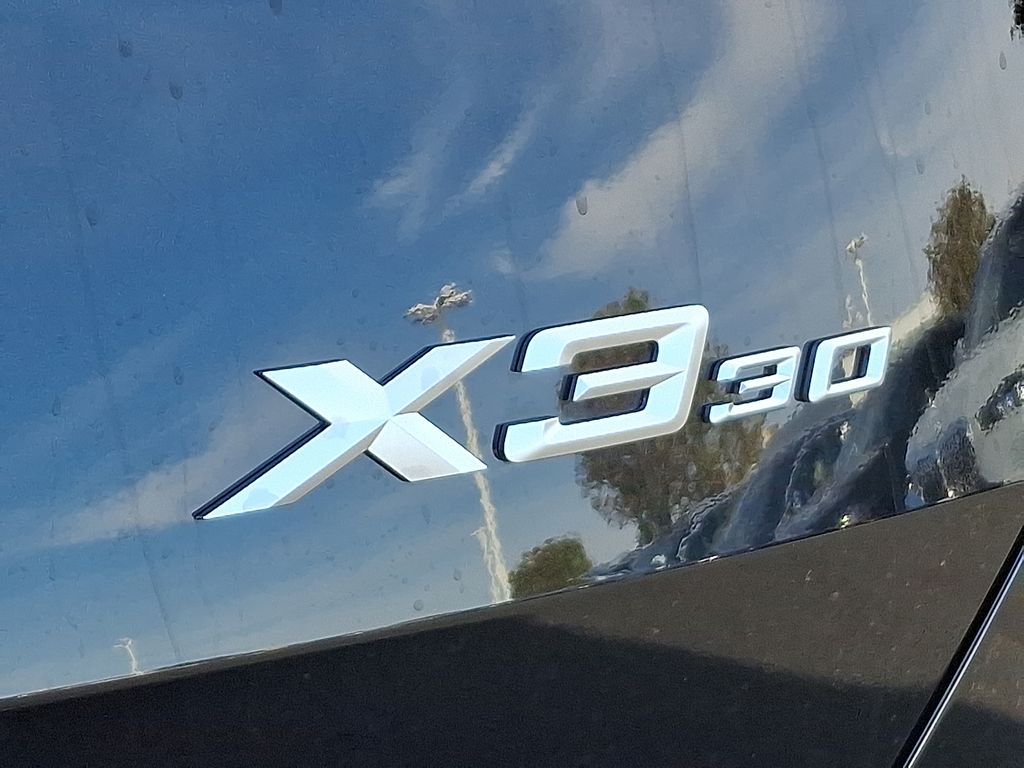 Thumbnail: 2026 BMW X3 - 11