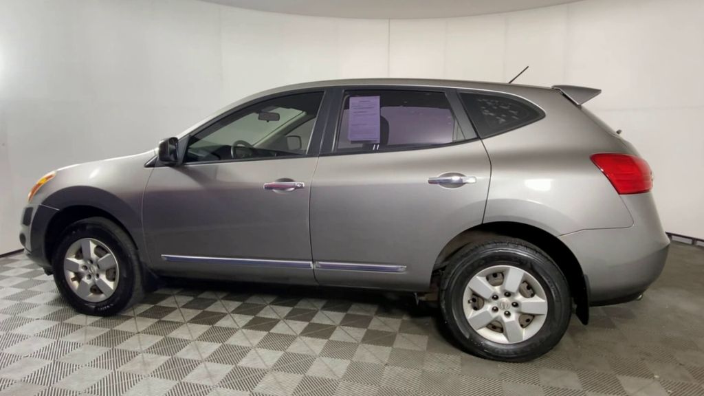 2011 Nissan Rogue S 6