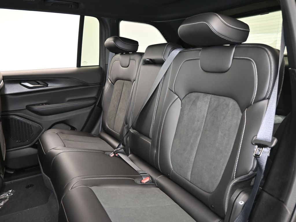 New 2025 Silver Zynith Jeep Altitude X image 27