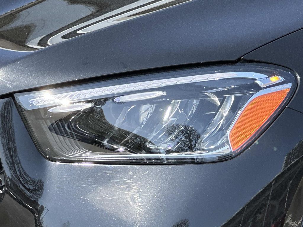 Thumbnail: 2026 Mercedes-Benz GLE - 3