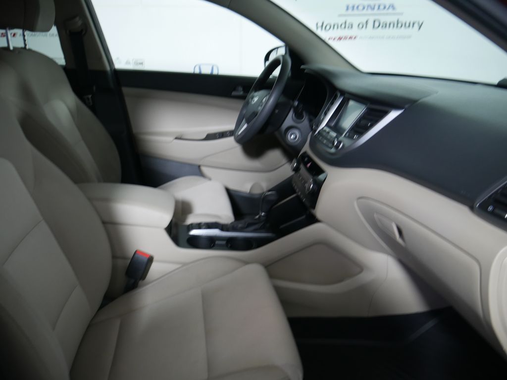 Thumbnail: 2018 Hyundai Tucson - 7