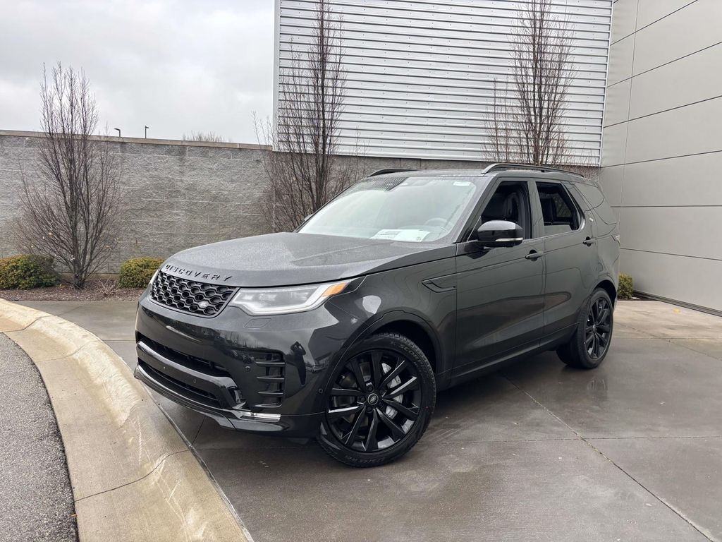 2026 Land Rover Discovery P300 Dynamic SE AWD