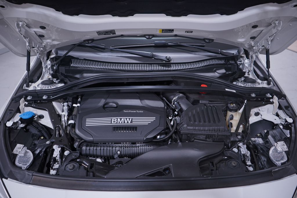 Thumbnail: 2022 BMW 2 Series - 24