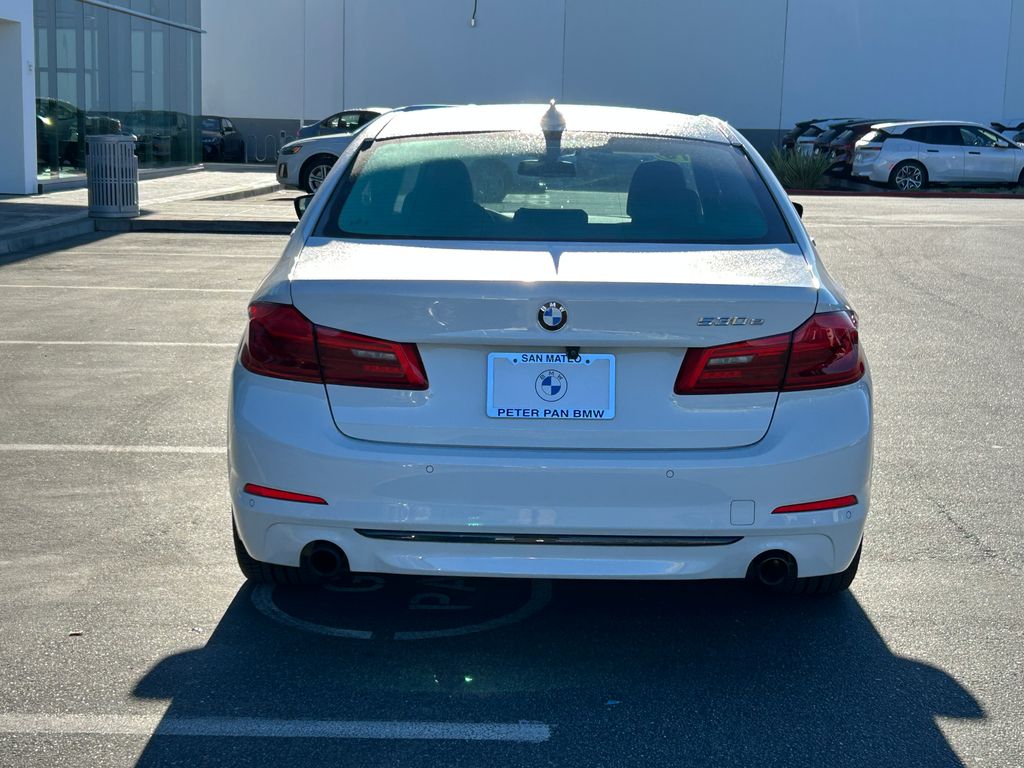 Thumbnail: 2018 BMW 5 Series - 4