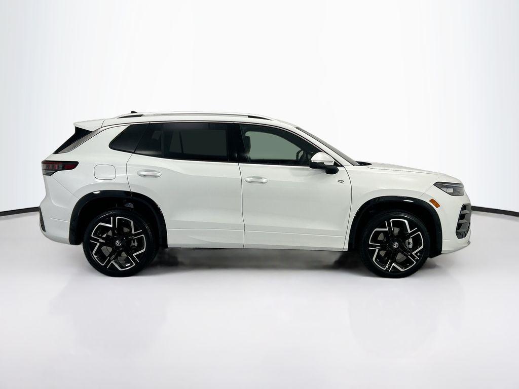 Thumbnail: 2026 Volkswagen Tiguan - 4