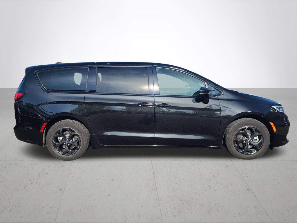 2022 Chrysler Pacifica Hybrid Limited