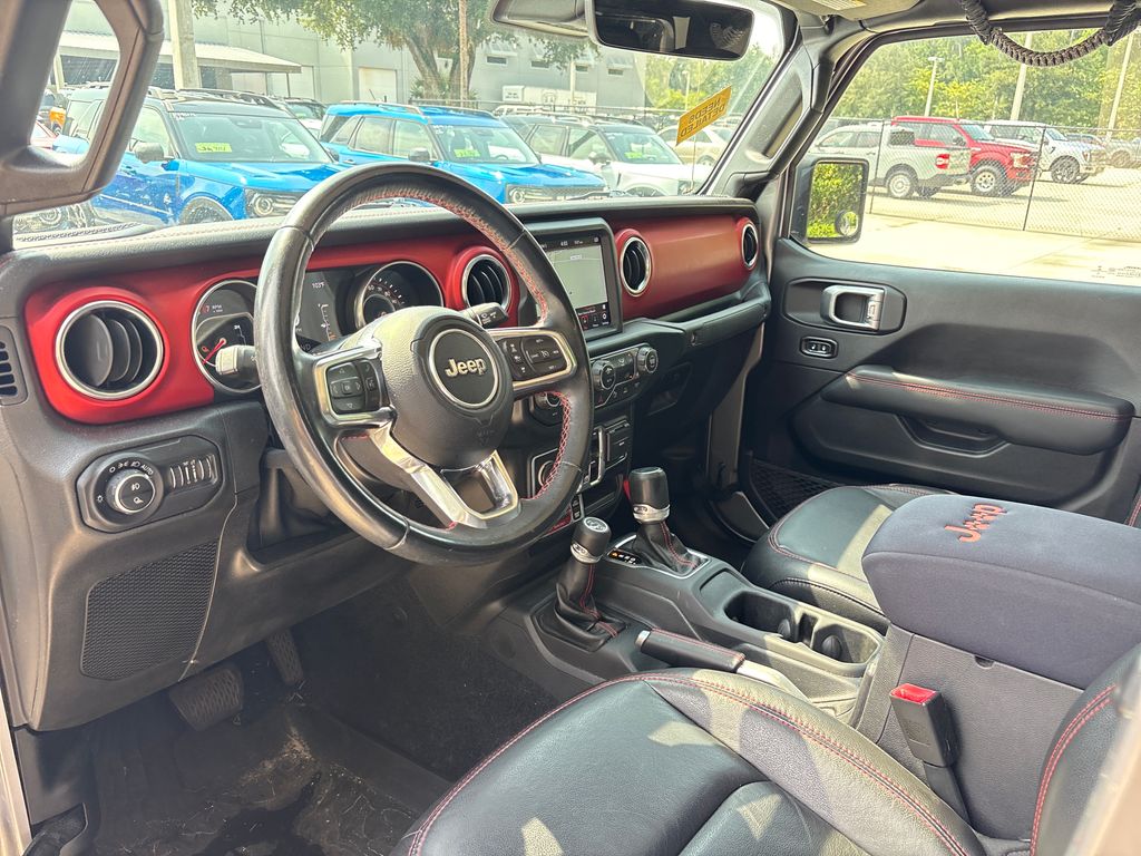 Certified Used 2020 Silver Jeep Rubicon image 6