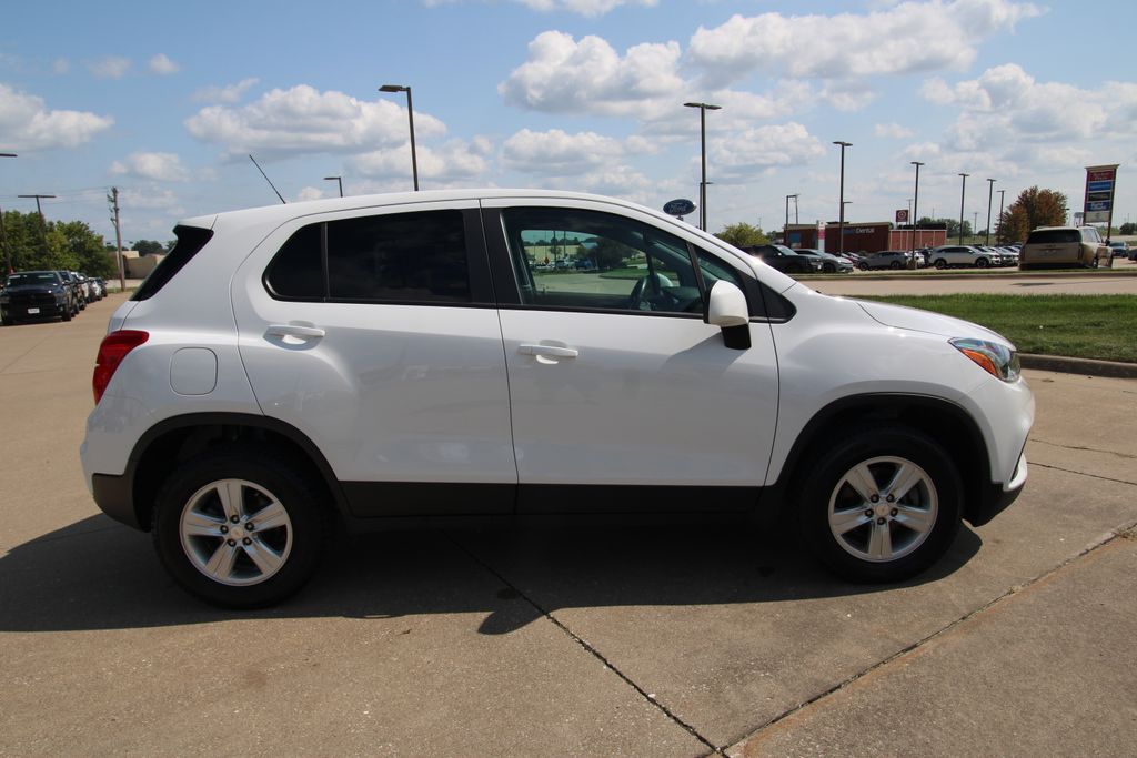 Used 2022 Chevrolet Trax SUV