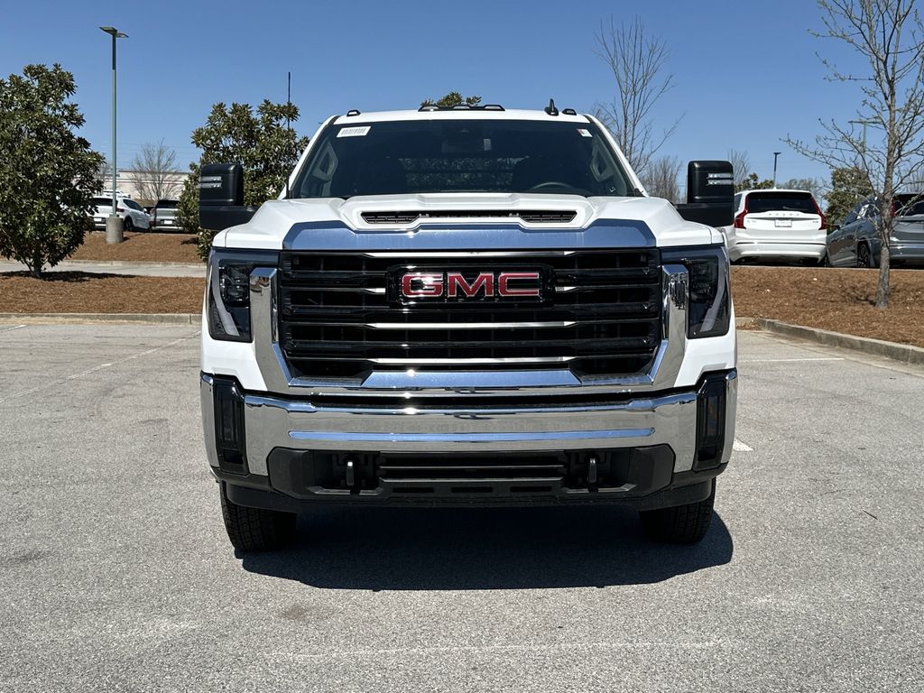 new 2025 GMC Sierra 3500HD car, priced at $52,118
