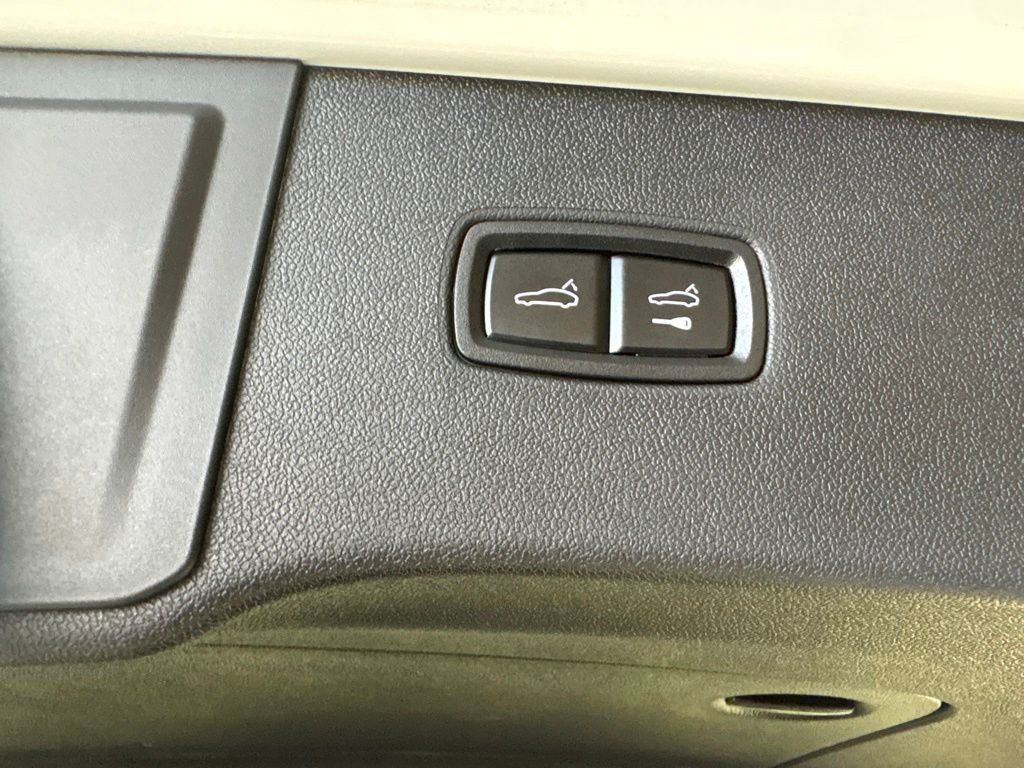 Thumbnail: 2024 Porsche Cayenne - 21