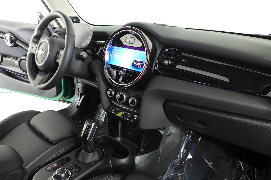 2024 MINI Cooper SE 13