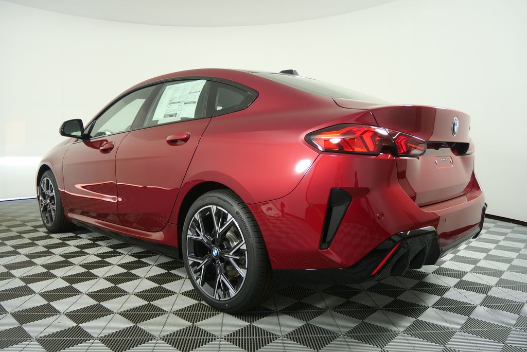 Thumbnail: 2026 BMW 2 Series - 5