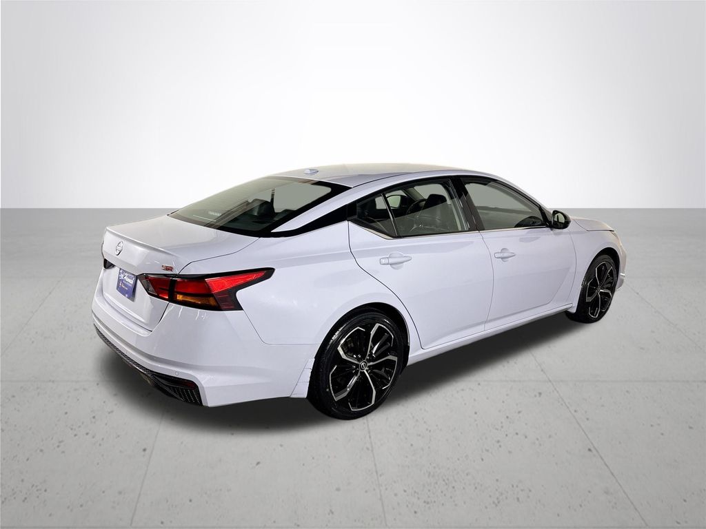 2025 Nissan Altima 2.5 SR