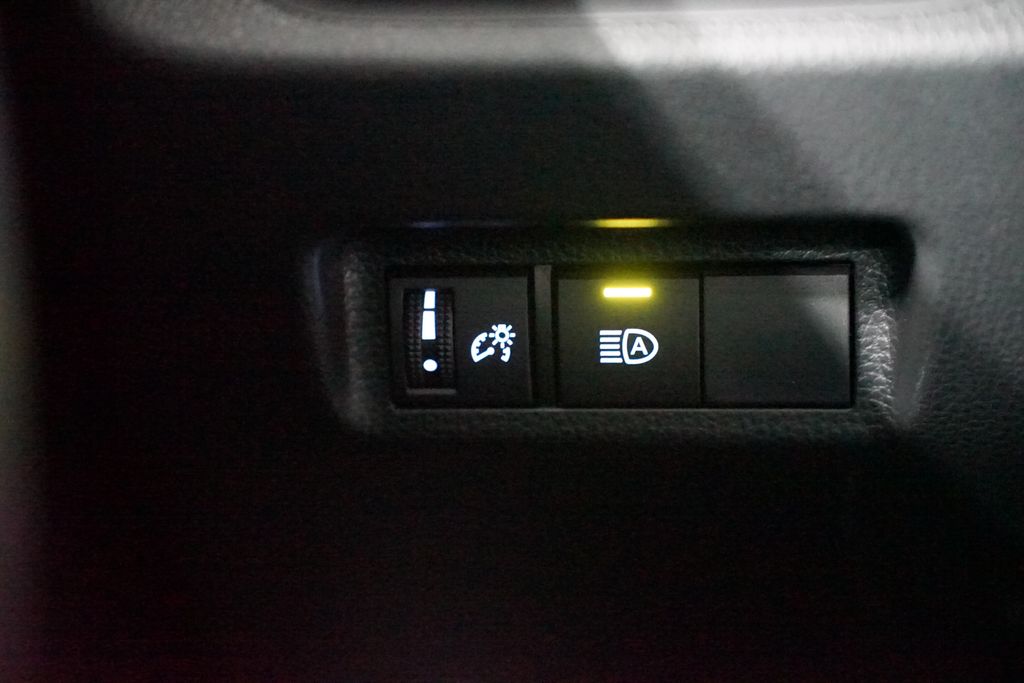 Thumbnail: 2025 Toyota RAV4 - 24