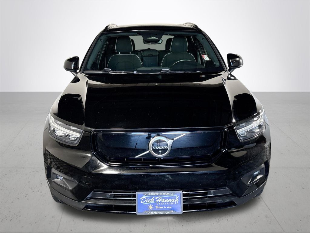 2022 Volvo XC40 Recharge Pure Electric P8 Plus