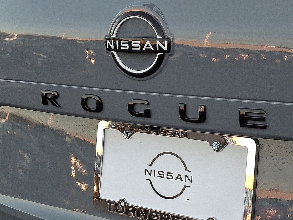 Thumbnail: 2026 Nissan Rogue - 5