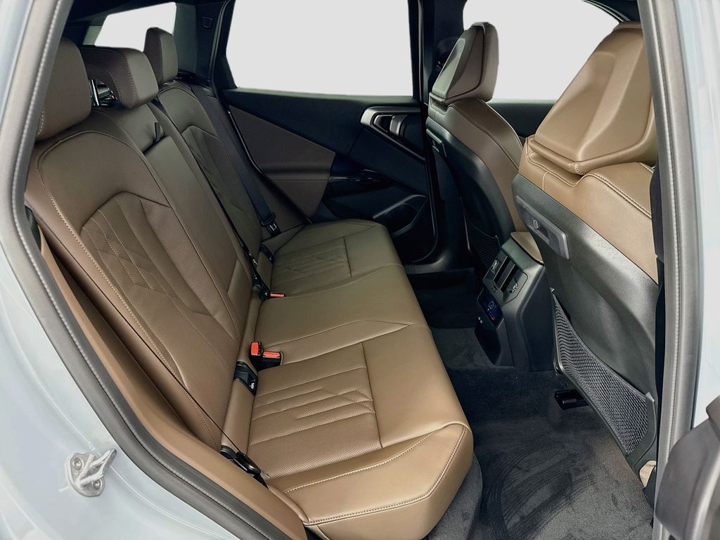 Thumbnail: 2026 BMW X3 - 21