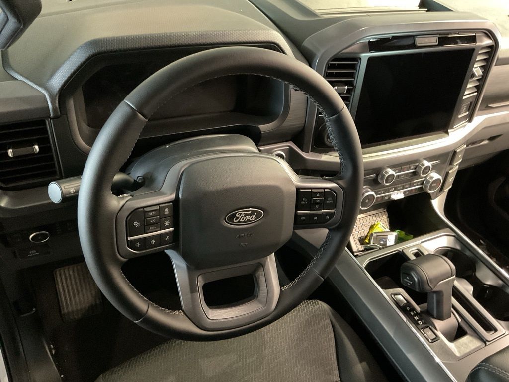 New 2025 White Ford XLT image 10