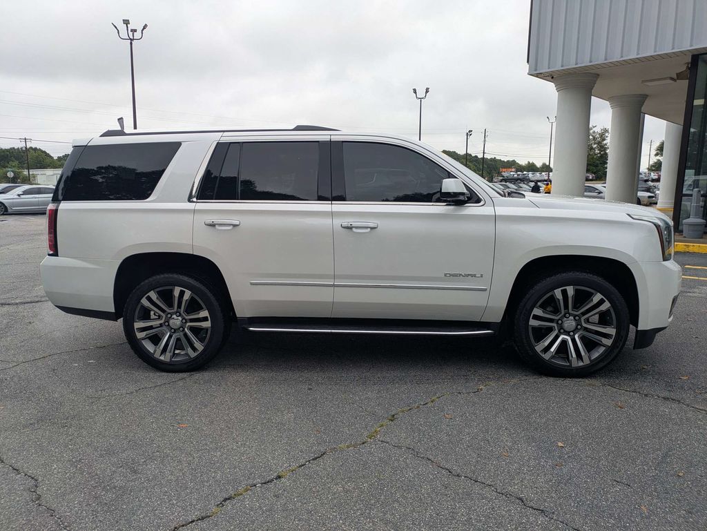 2019 GMC Yukon Denali - Photo 2
