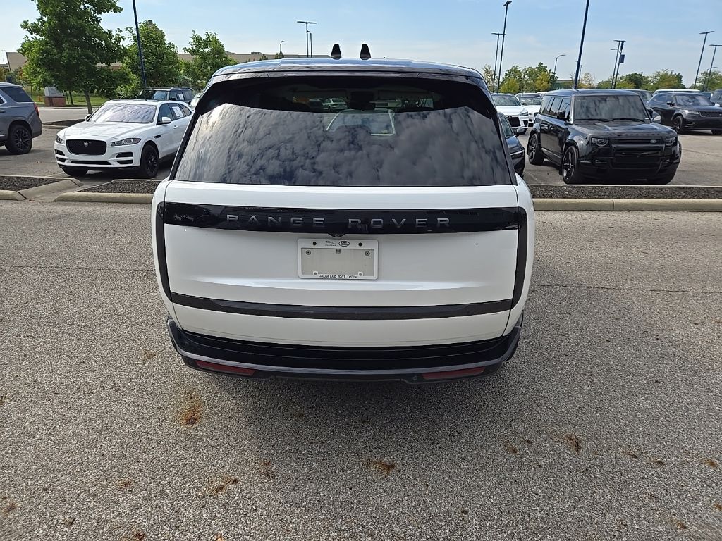 Certified Used 2024 White Land Rover Autobiography image 6
