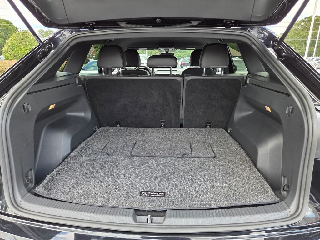Used 2023 Volkswagen Atlas Cross Sport SUV