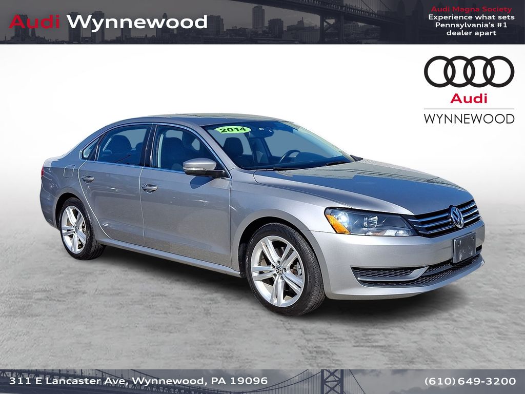Tungsten Silver Metallic 2014 Volkswagen Passat Sedan Front-Wheel Drive 6-Speed Automatic