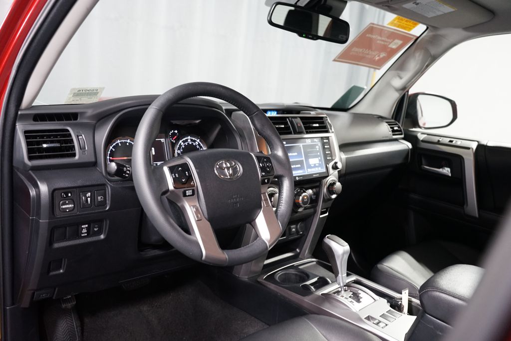 Thumbnail: 2022 Toyota 4Runner - 7