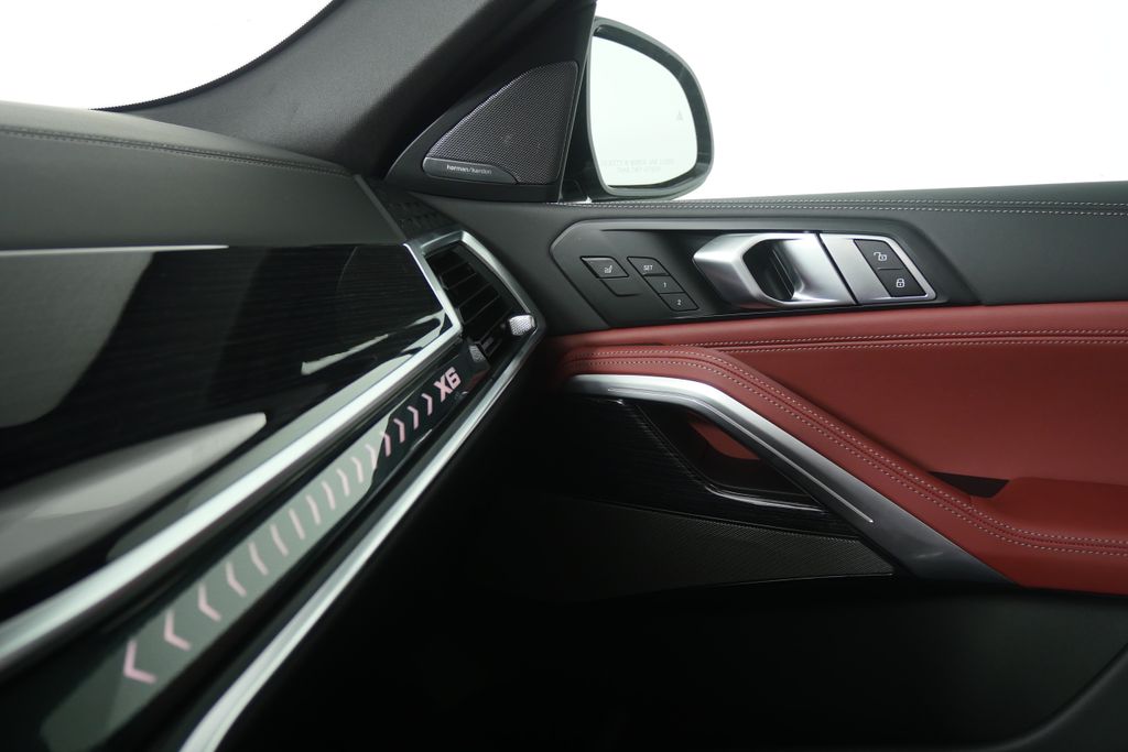 Thumbnail: 2026 BMW X6 - 21