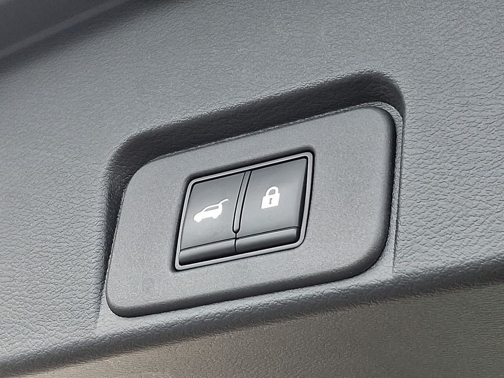 Thumbnail: 2022 Nissan Rogue - 31