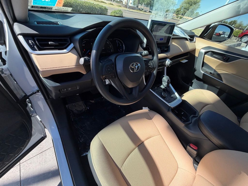 Thumbnail: 2025 Toyota RAV4 - 9