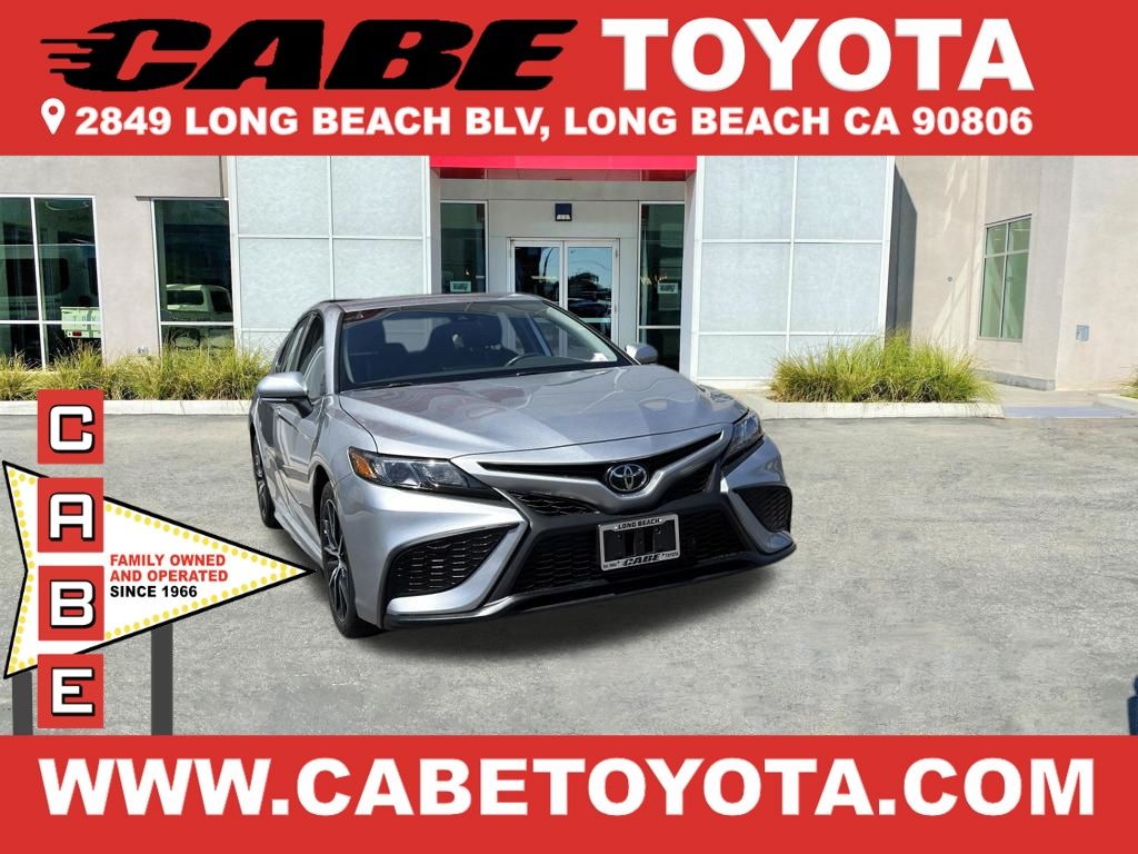 2024 Toyota Camry SE FWD