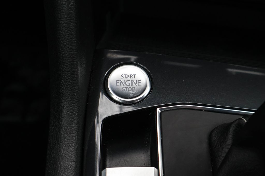 2021 Volkswagen Tiguan 2.0T 25
