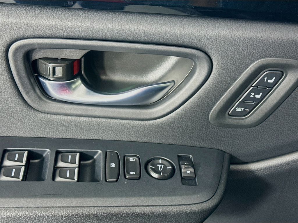 New Car 2025 Honda Pilot  Touring For Sale Under $50,000 In Austin, Texas