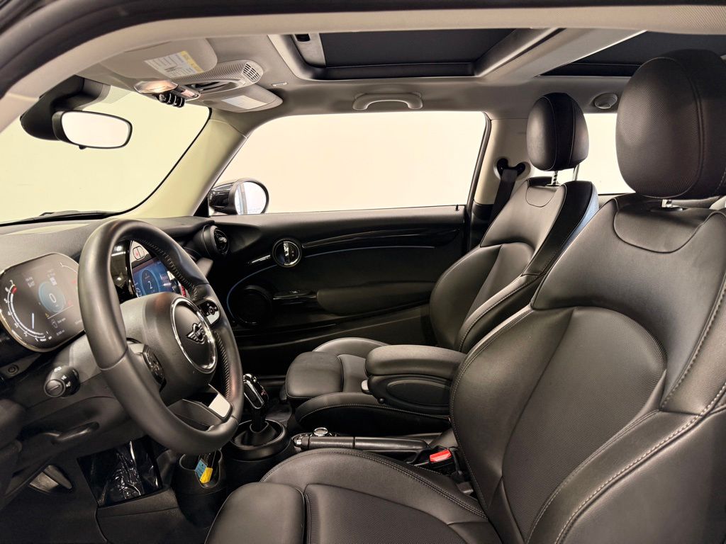 Thumbnail: 2023 MINI Cooper - 12