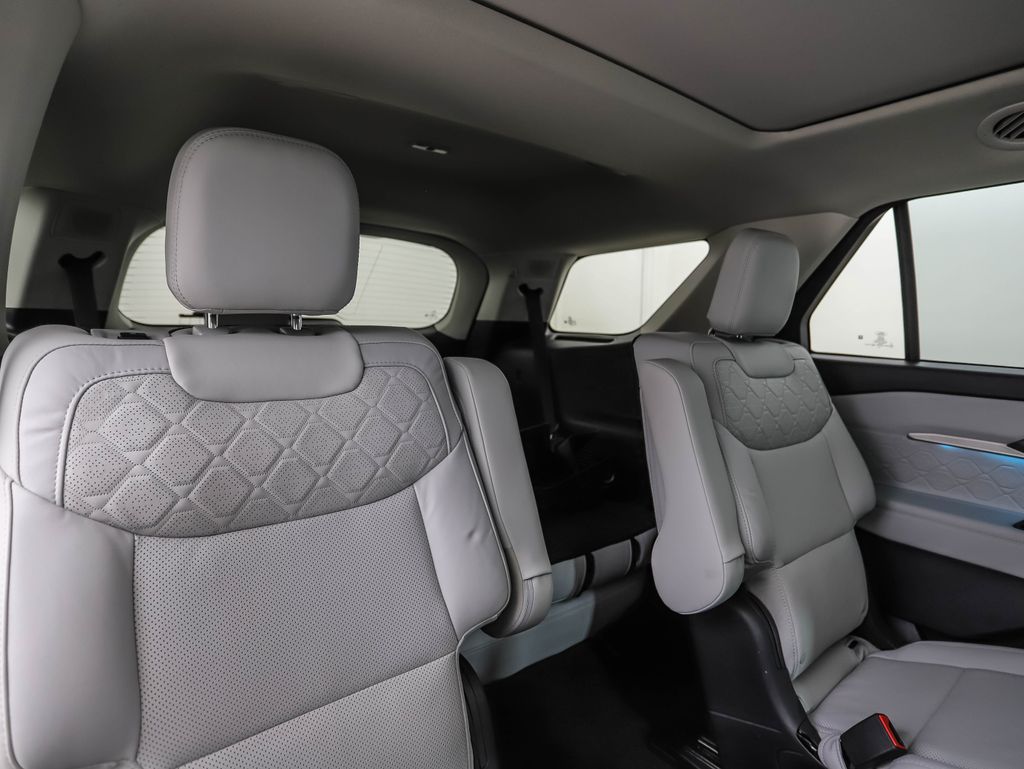 Thumbnail: 2025 Ford Explorer - 30