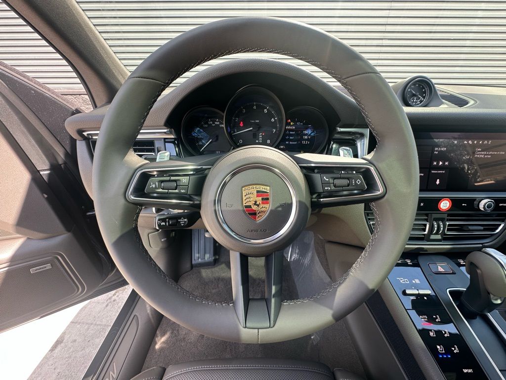 Thumbnail: 2026 Porsche Macan - 16
