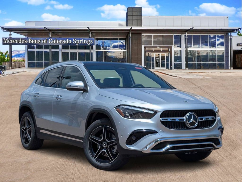 Silver 2026 Mercedes-Benz GLA SUV / Crossover All-Wheel Drive 8-Speed Dual Clutch