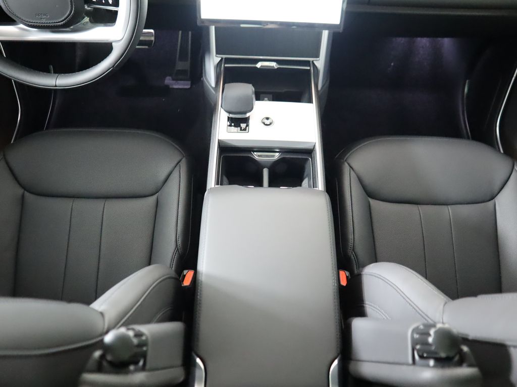 Thumbnail: 2025 Land Rover Range Rover - 17