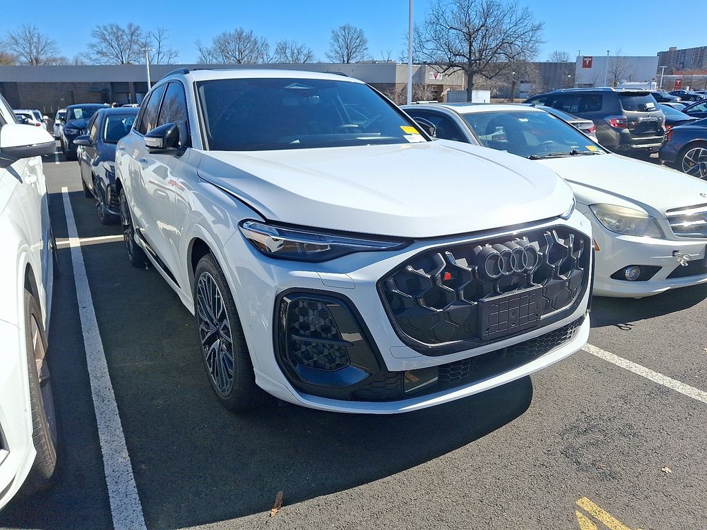 Thumbnail: 2025 Audi SQ5 - 3