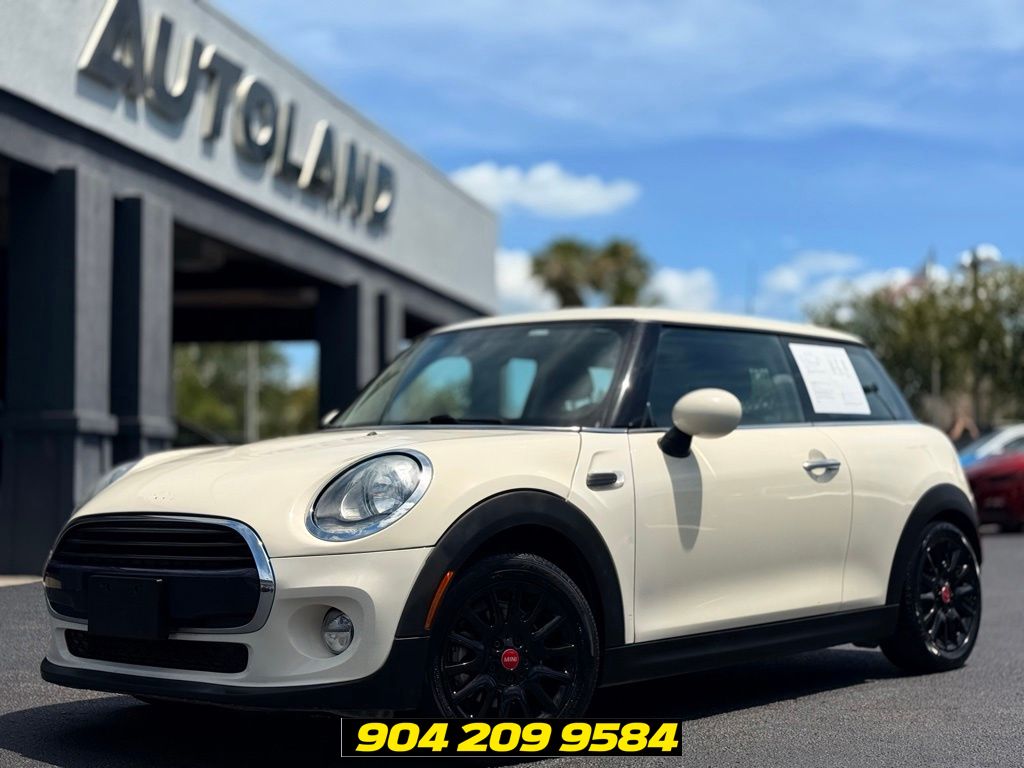 2018 MINI Cooper 3-Door Hatchback FWD