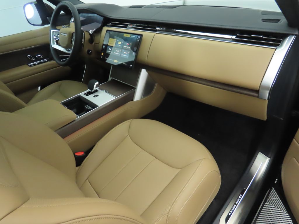 Thumbnail: 2025 Land Rover Range Rover - 19