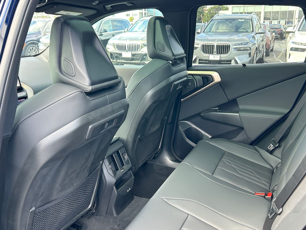 2025 BMW X3 3.0i 32