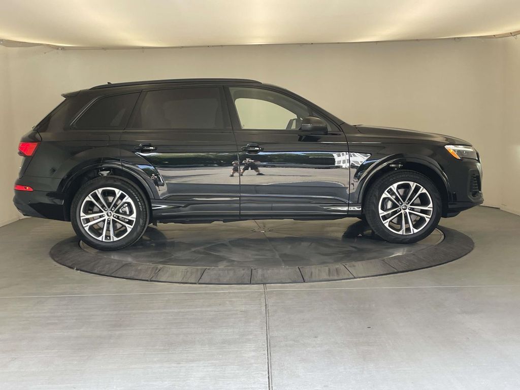 2026 Audi Q7 45 Premium Black at Audi Porsche Sewickley