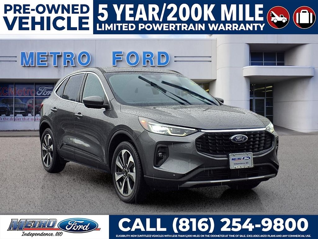 2025 Ford Escape Platinum